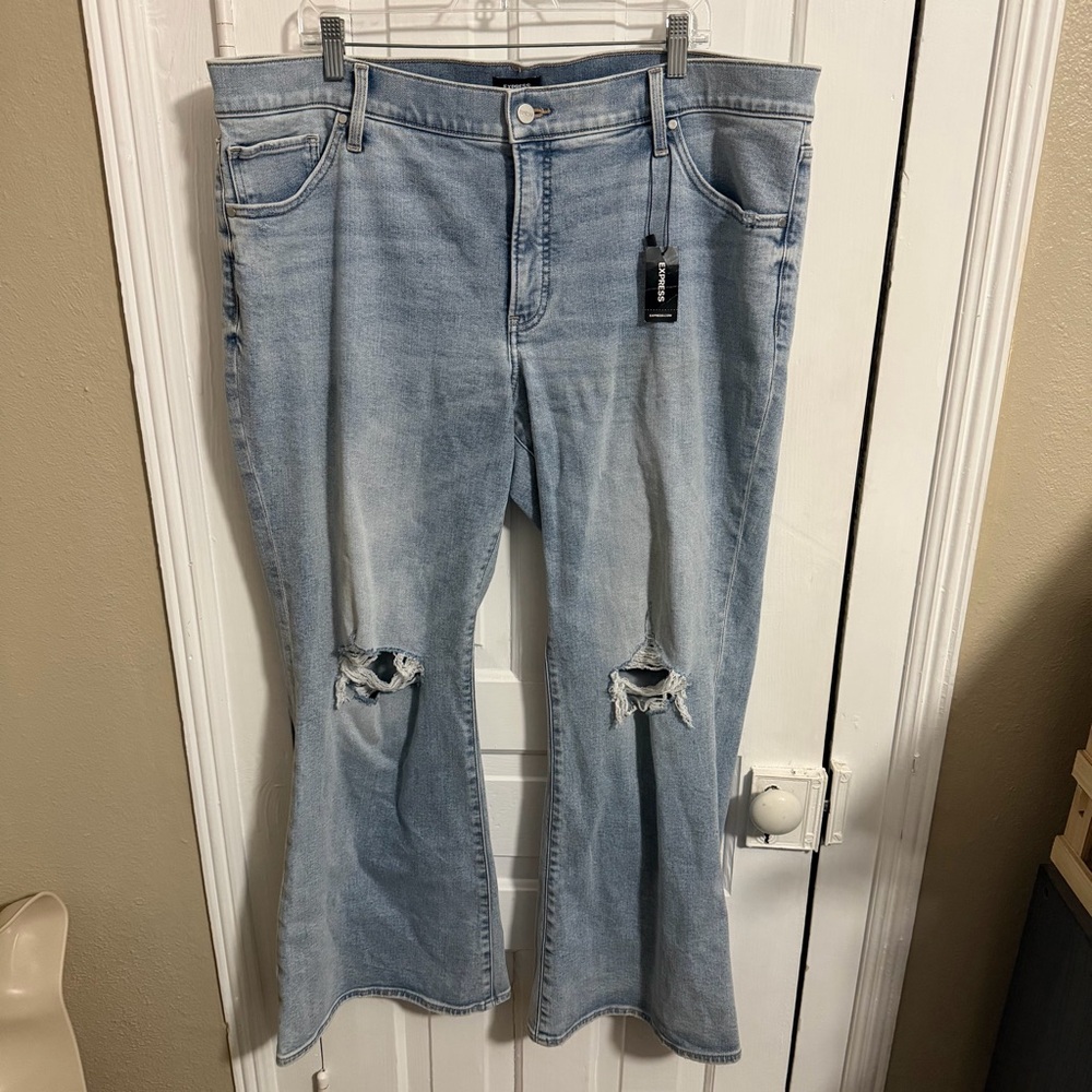 Express 70s Flare Mid Rise Jeans 18 Short New With Defects
